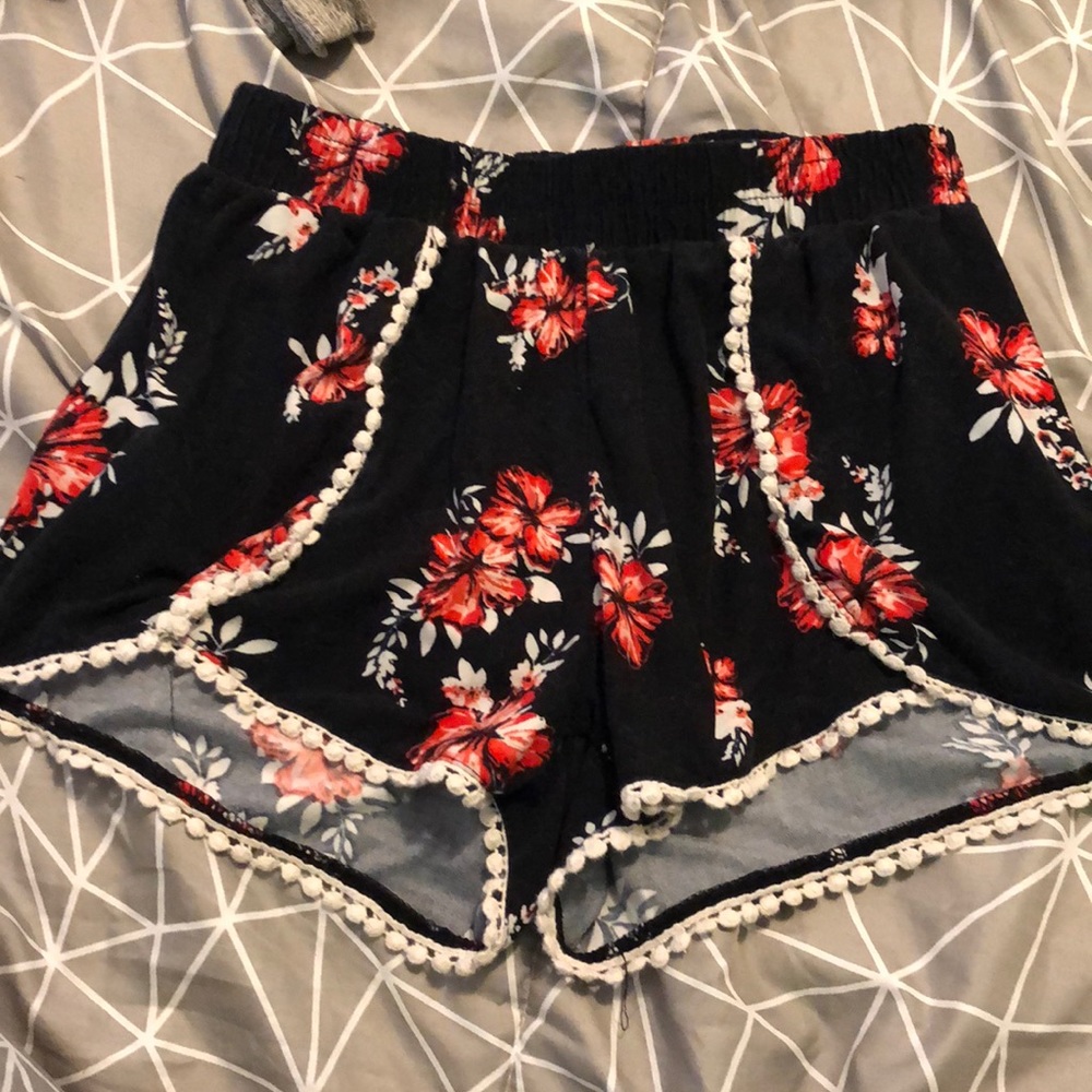 Frilly shorts